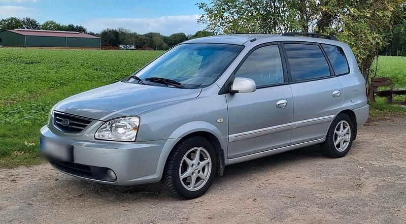 Silber Gebraucht 2006 Kia Carens Van / Kleinbus | 3.200 € (Fairer Preis) - Bild 1/4