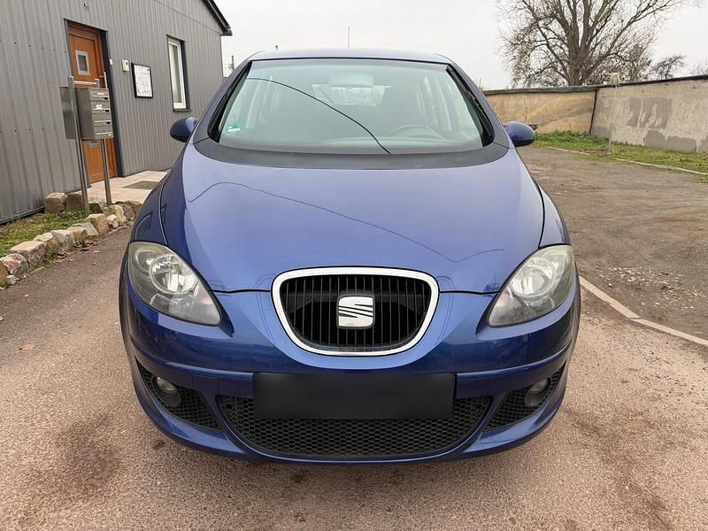 Używany Seat Altea 102 KM (75 kW) 2006 Niebieski Minivan