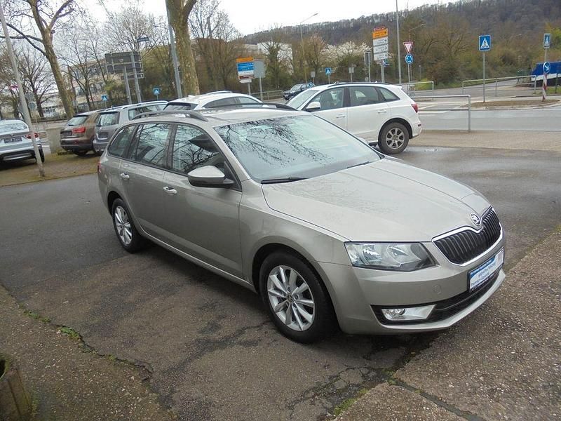 Gebraucht Skoda Octavia Style 150 PS (110 kW) 2017 Grau Limousine