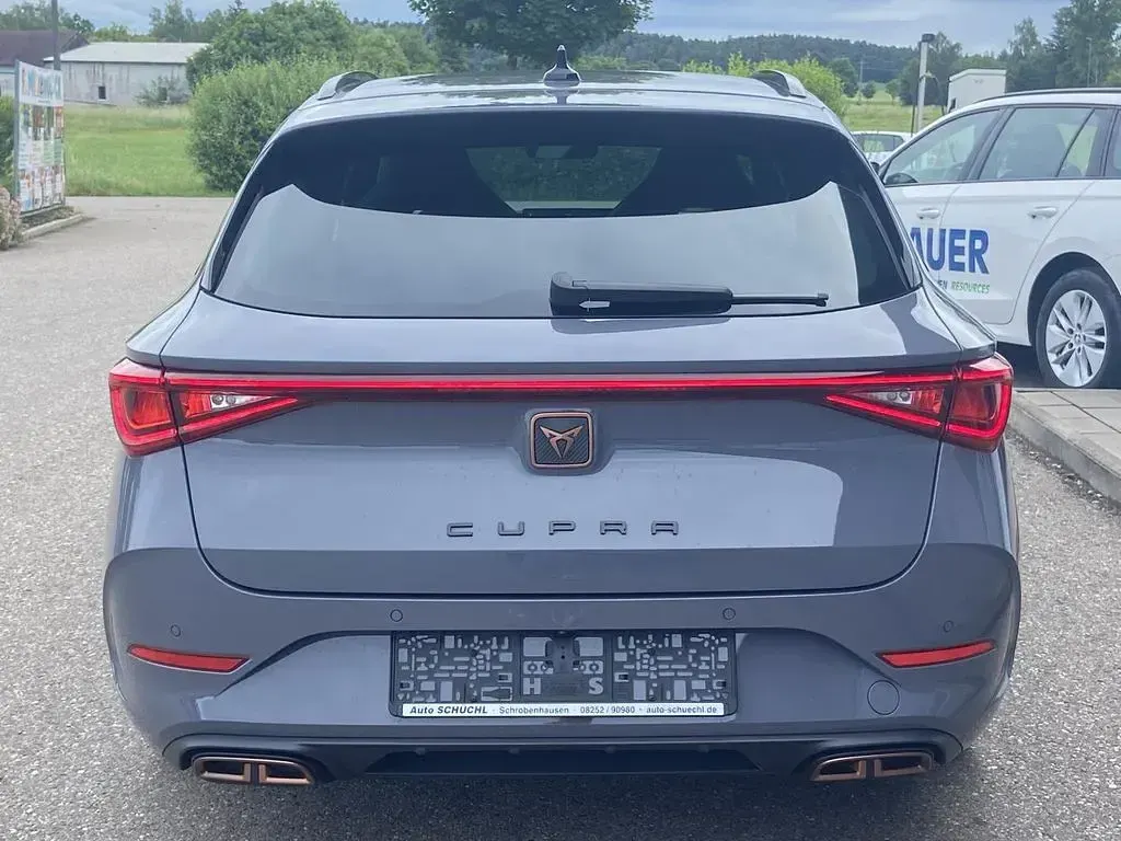 Gebraucht Cupra Leon VZ 245 PS (180 kW) 2024 Grau Kombi