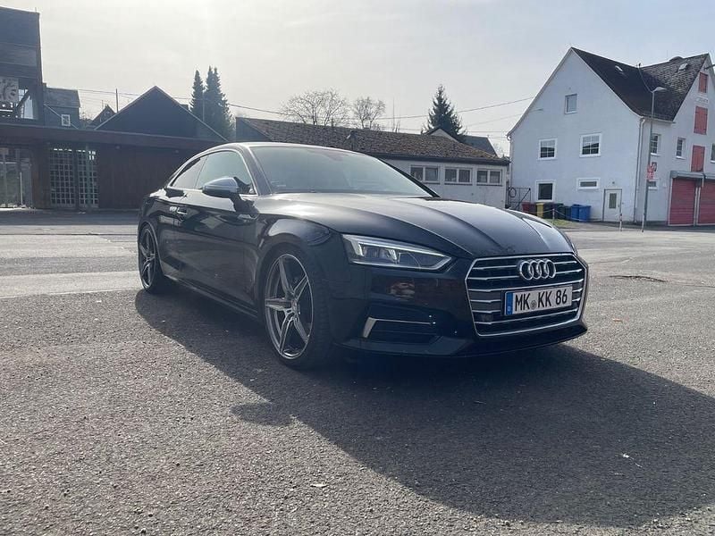 Gebraucht Audi A5 Sport 190 PS (139 kW) 2018 Schwarz Coupé