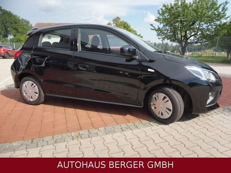 Gebraucht Mitsubishi Space Star Select 71 PS (52 kW) 2024 Schwarz Limousine