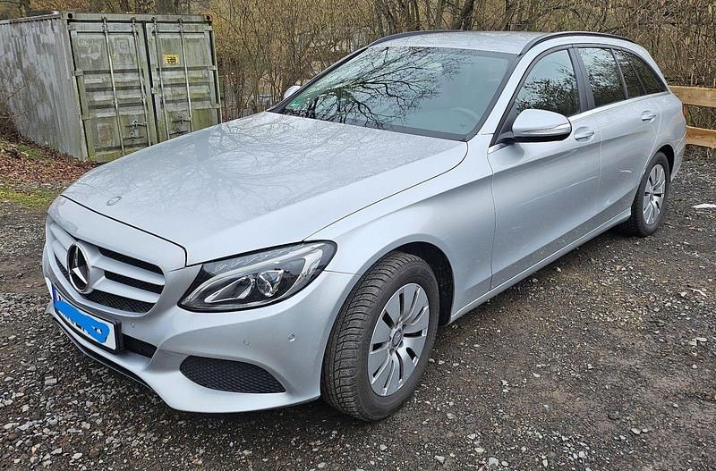 Gebraucht Mercedes C200 136 PS (100 kW) 2015 Silber Kombi