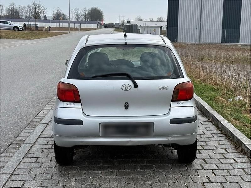 Gebraucht Toyota Yaris 65 PS (47 kW) 2004 Kleinwagen