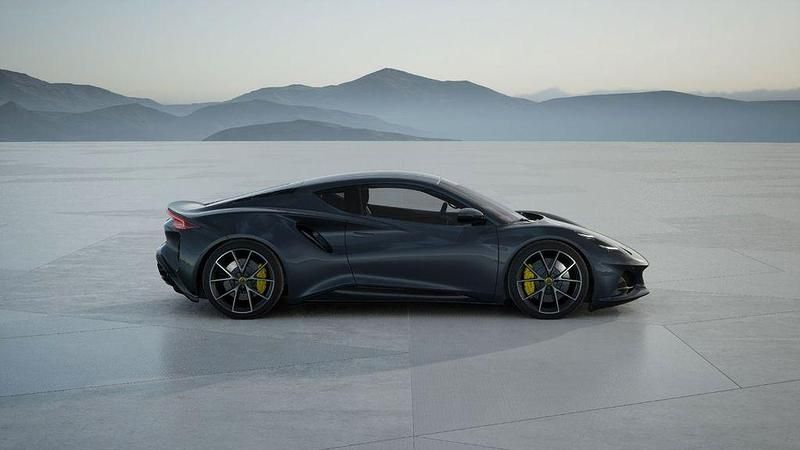 Neu Lotus Emira 405 PS (297 kW) 2026 Grau Coupé