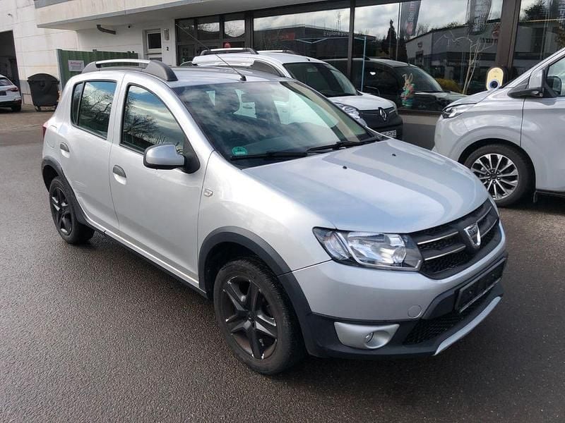 Gebraucht Dacia Sandero Prestige 90 PS (66 kW) 2016 Grau Limousine