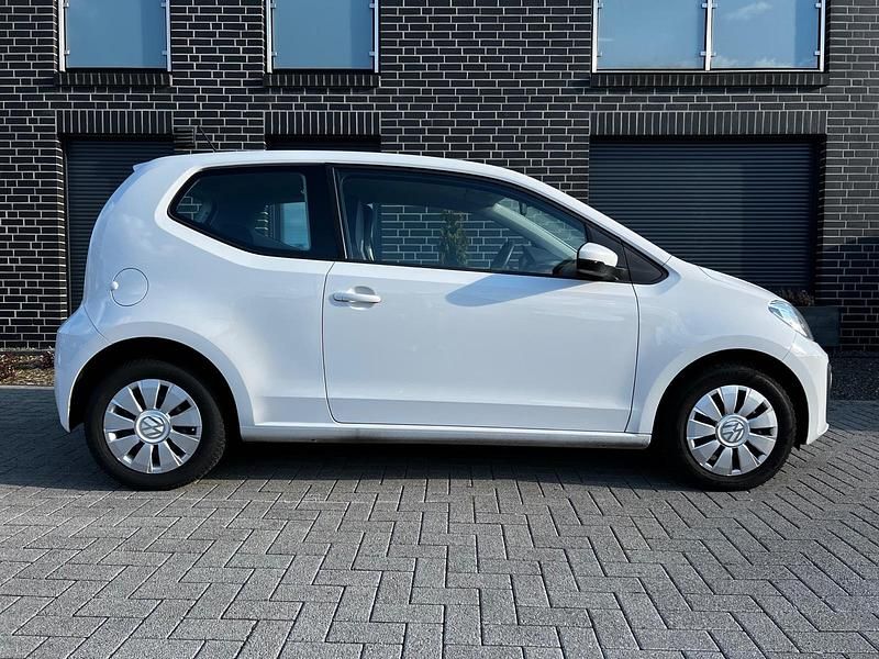 Second-hand VW up! Move 60 CP (44 kW) 2019 Alb Hatchback