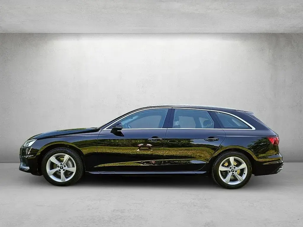 Gebraucht Audi A4 Advanced Plus 204 PS (150 kW) 2023 Schwarz Kombi