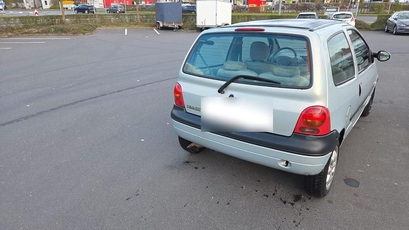 Gebraucht Renault Twingo 58 PS (42 kW) 2003 Silber Kleinwagen