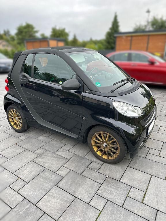 Schwarz Gebraucht 2010 Smart ForTwo Cabrio Passion Cabrio | 4.800 € (Fairer Preis) - Bild 1/4