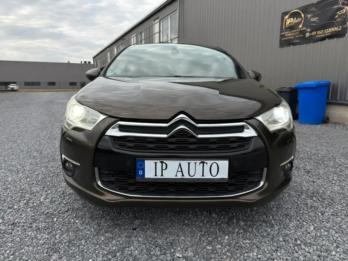 Gebraucht Citroën DS4 200 PS (147 kW) 2011 Braun Kleinwagen