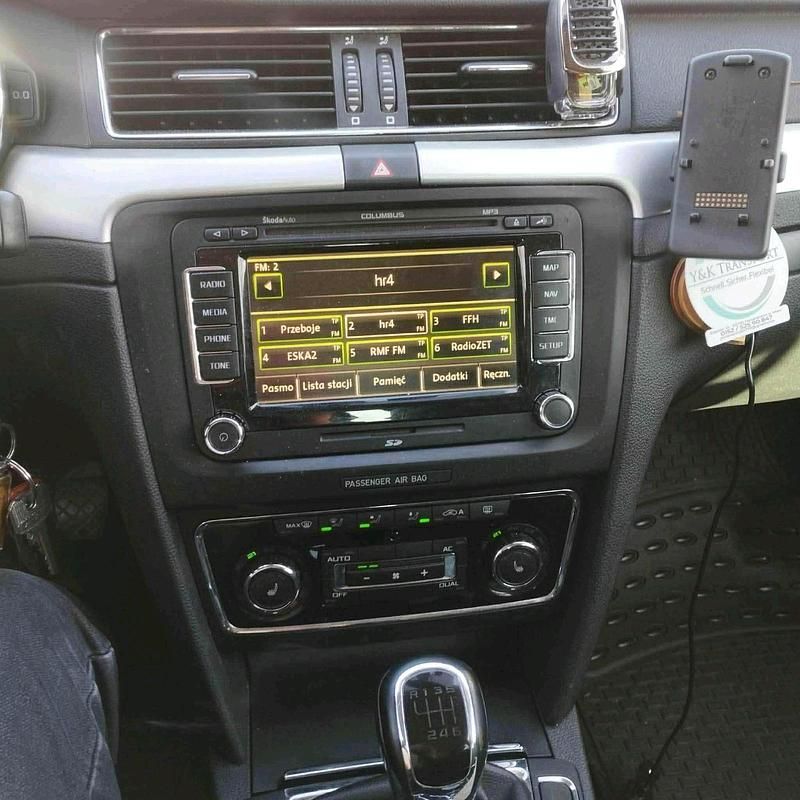 Gebraucht Skoda Superb 170 PS (125 kW) 2012 Blau Kombi