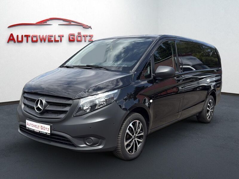 Schwarz Gebraucht 2018 Mercedes Vito Van / Kleinbus | 20.980 € (Fairer Preis) - Bild 1/4