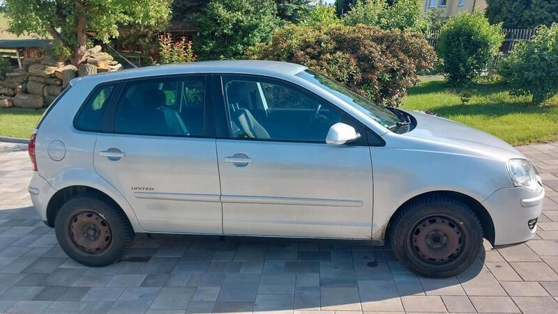 Silber Gebraucht 2009 VW Polo United Kleinwagen | 2.250 € (Superpreis) - Bild 1/4