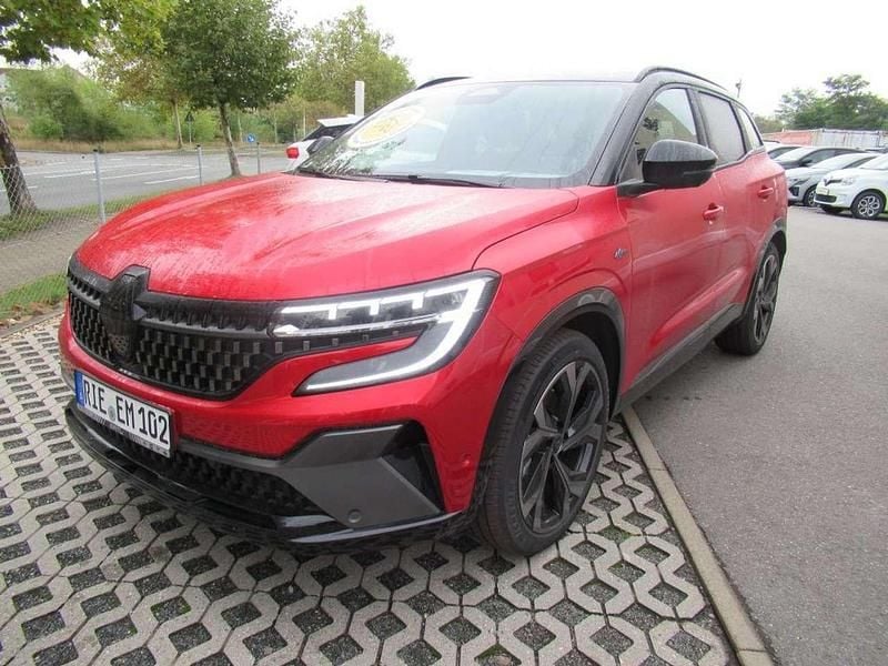 Gebraucht Renault Austral Iconic 200 PS (147 kW) 2024 Dezirrot metallic/dach black SUV