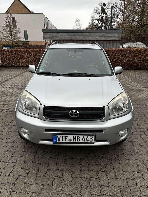 Gebraucht Toyota RAV4 Executive 154 PS (113 kW) 2004 Silber SUV