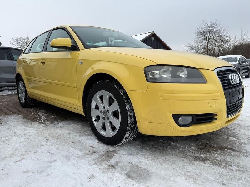 Gebraucht Audi A3 Ambiente 102 PS (75 kW) 2004 Gelb Limousine