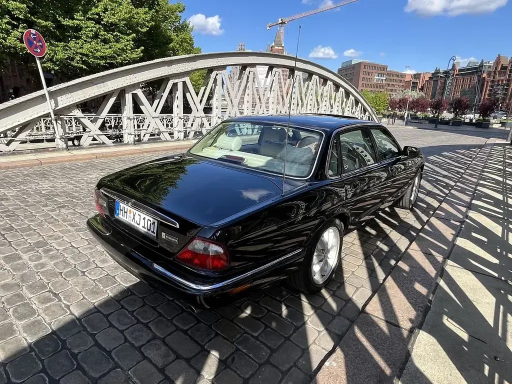 Gebraucht Jaguar XJ8 237 PS (174 kW) 1999 Schwarz Limousine