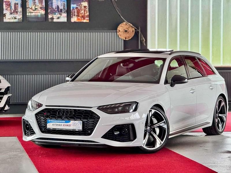 Gletscherweiß metallic Gebraucht 2020 Audi RS4 Comfort Kombi | 55.900 € (Fairer Preis) - Bild 1/4