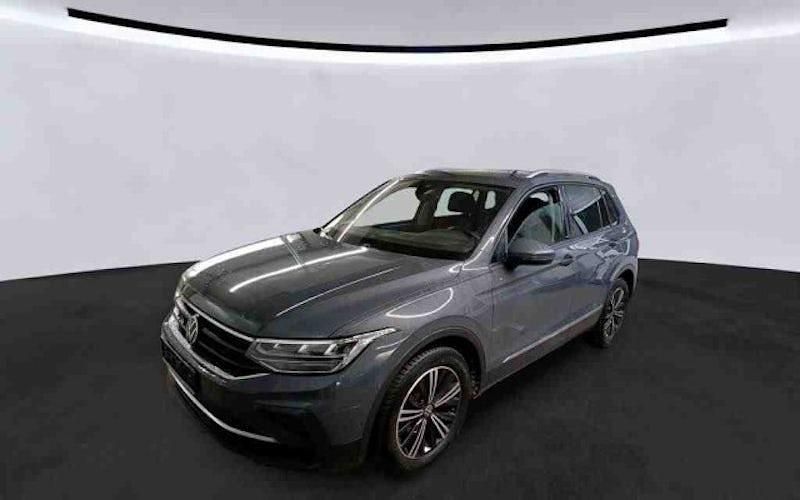 Gebraucht VW Tiguan Active 150 PS (110 kW) 2023 Grau SUV