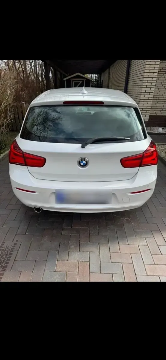 Używany BMW 116 Advantage 109 KM (80 kW) 2019 Biały Hatchback
