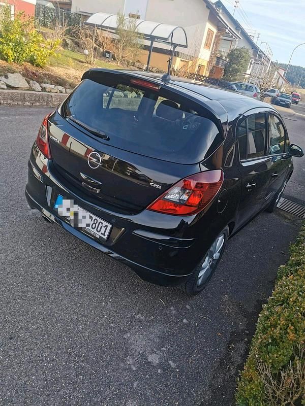 Gebraucht Opel Corsa 150 PS (110 kW) 2009 Schwarz Kleinwagen
