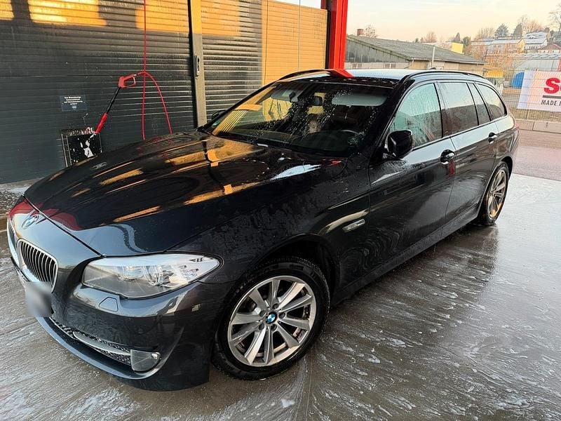Usata BMW 520 184 CV (135 kW) 2012 Grigio Station wagon