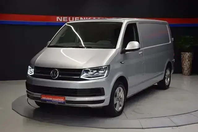 Second-hand VW Transporter 204 CP (150 kW) 2019 Argintiu Van