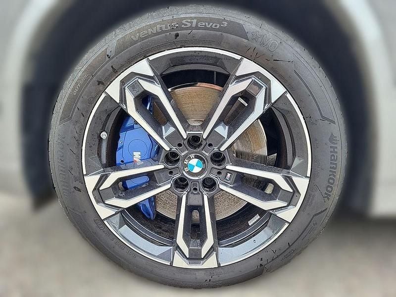 Gebraucht BMW X1 M Sport 299 PS (219 kW) 2024 Spacesilber metallic SUV