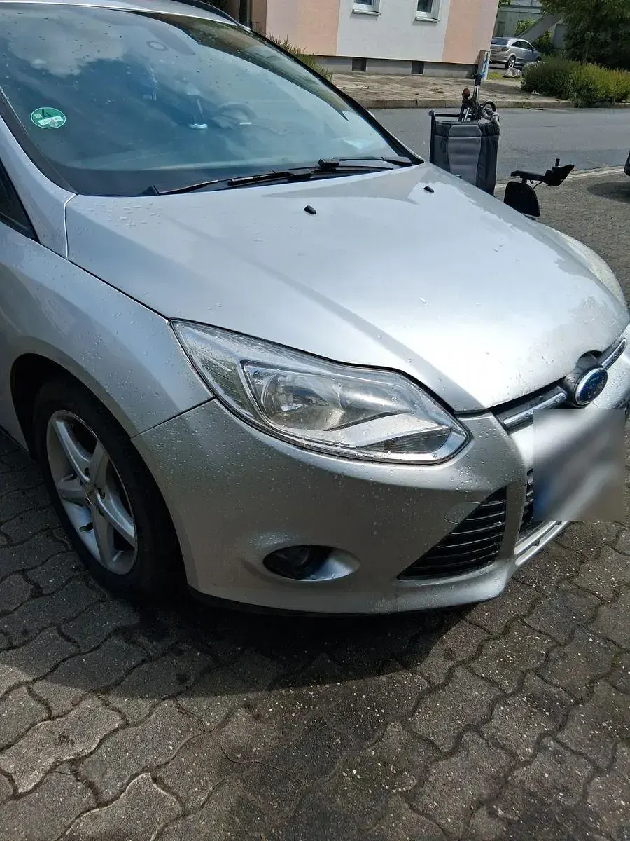 Używany Ford Focus 116 KM (85 kW) 2013 Srebrny Kombi