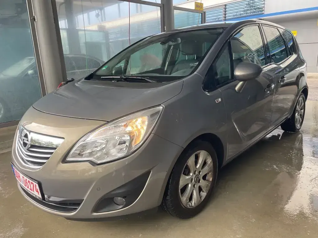 Używany Opel Meriva 95 KM (69 kW) 2012 Brązowy Minivan