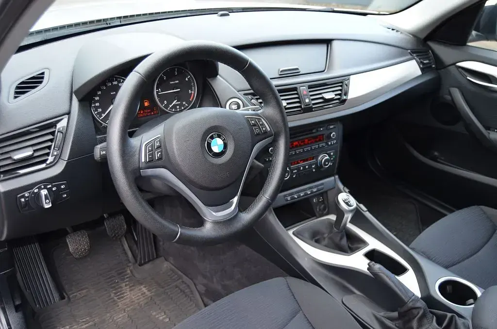 Gebraucht BMW X1 143 PS (105 kW) 2012 Silber SUV