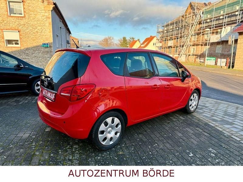 Gebraucht Opel Meriva Design Edition 101 PS (74 kW) 2011 Rot Van / Kleinbus