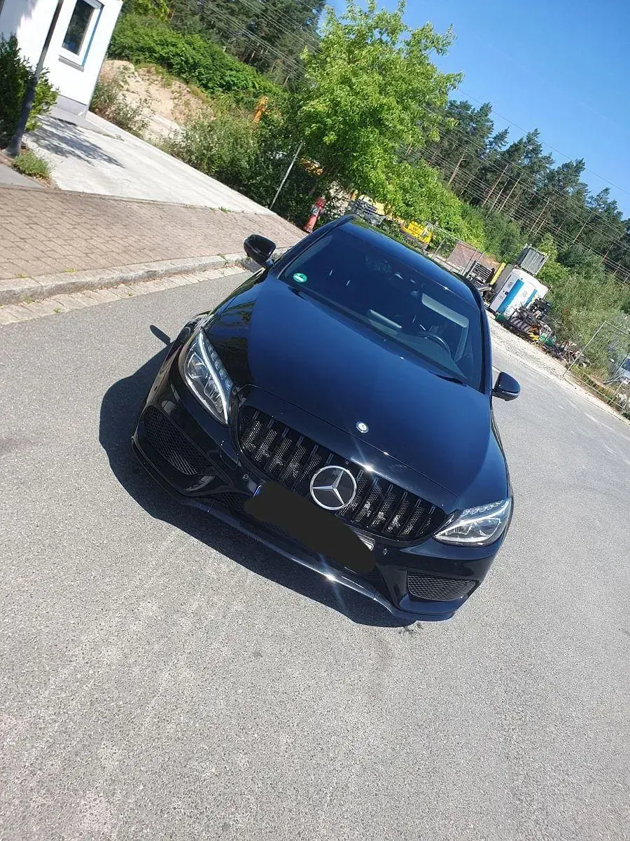 Gebraucht Mercedes C250 AMG line 204 PS (150 kW) 2016 Schwarz Limousine