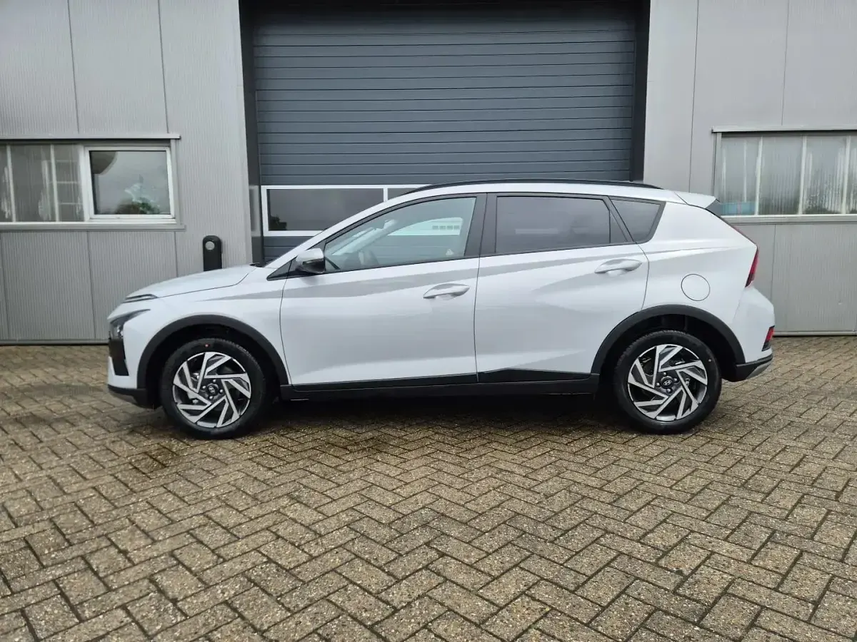 Neu Hyundai Bayon Trend 90 PS (66 kW) 2026 Lumen grey SUV