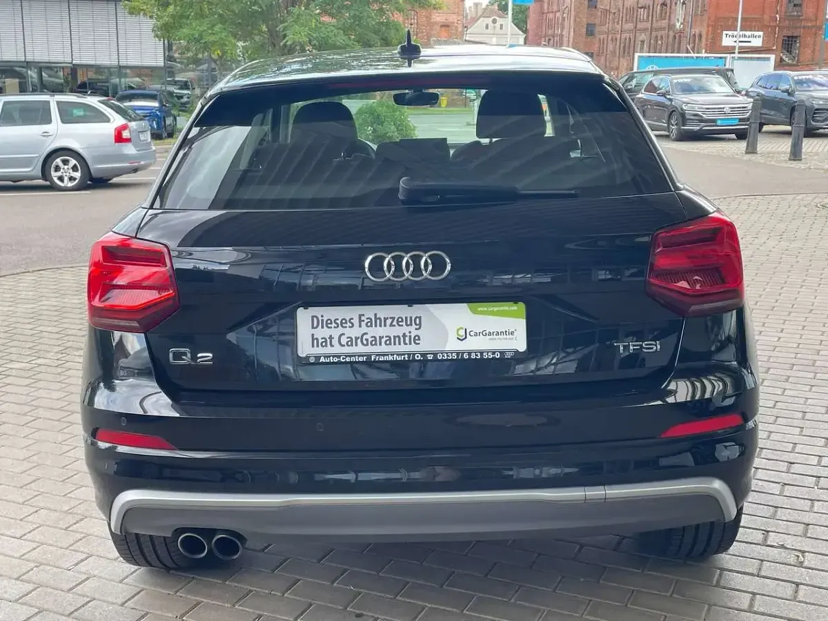 Gebraucht Audi Q2 Sport 150 PS (110 kW) 2017 Mythosschwarz SUV