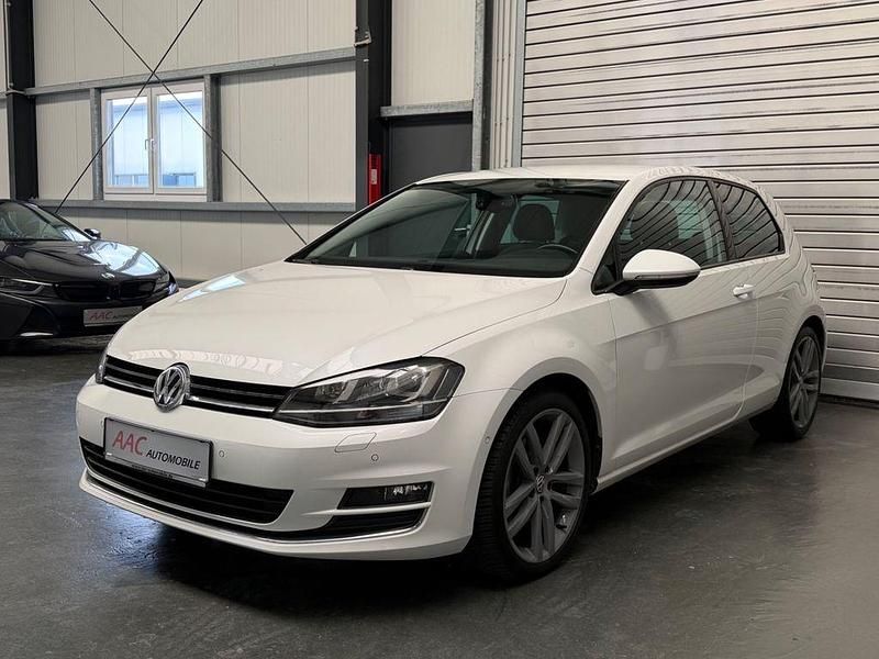 Gebraucht VW Golf VII Highline 150 PS (110 kW) 2015 Weiß Limousine