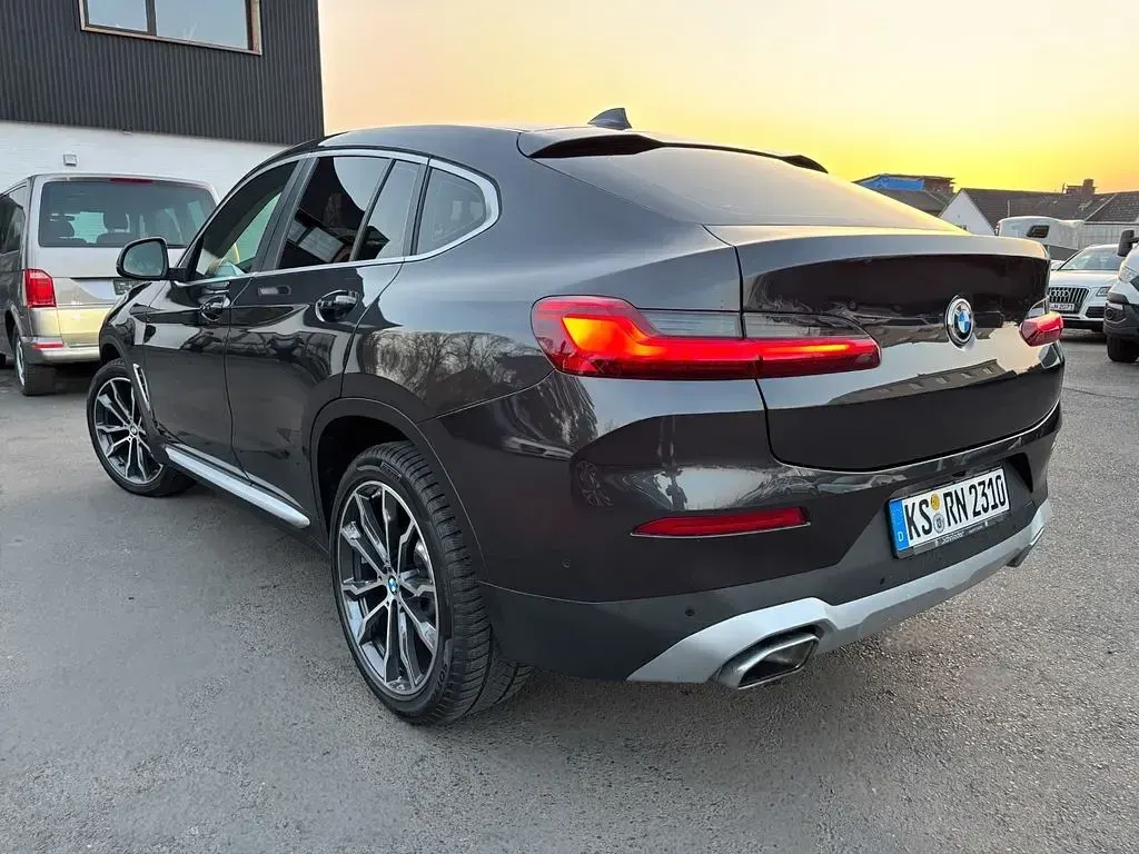 Gebraucht BMW X4 Performance 286 PS (210 kW) 2024 Grau SUV
