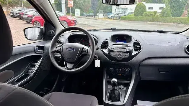 Gebraucht Ford Ka Plus Cool & Sound Edition 86 PS (63 kW) 2017 Schwarz Kleinwagen