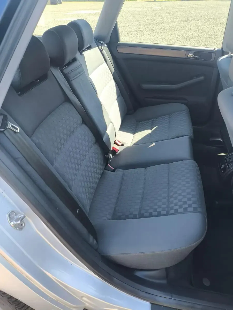 Gebraucht Audi A6 193 PS (141 kW) 2000 Silber Kombi