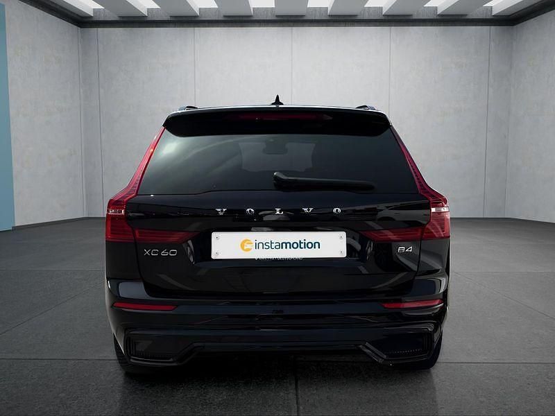 Gebraucht Volvo XC60 Plus 197 PS (144 kW) 2024 Schwarz SUV