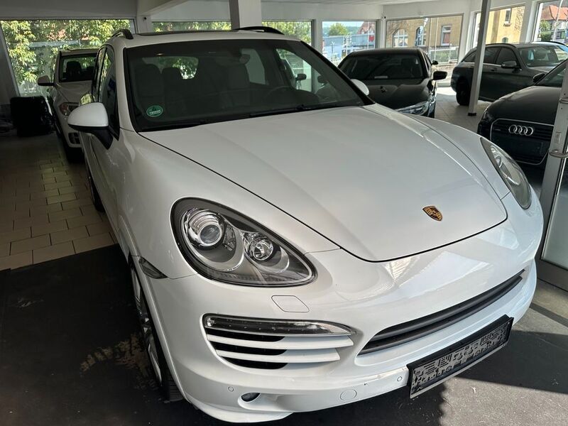 Weiß Gebraucht 2013 Porsche Cayenne S SUV | 20.900 € (Superpreis) - Bild 1/4