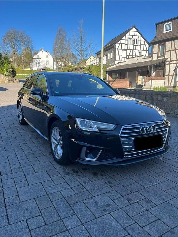 Gebraucht Audi A4 S-Line 190 PS (139 kW) 2019 Schwarz Kombi