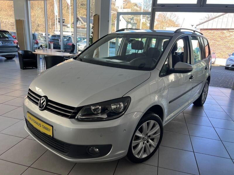 Silber Gebraucht 2015 VW Touran Van / Kleinbus | 11.790 € (Superpreis) - Bild 1/4