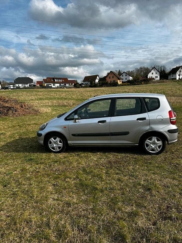 Gebraucht Honda Jazz 83 PS (61 kW) 2002 Silber Kleinwagen