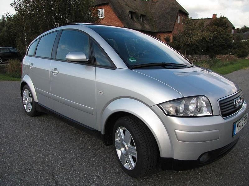 Silber Gebraucht 2004 Audi A2 Kleinwagen | 7.900 € (Etwas zu teuer) - Bild 1/4