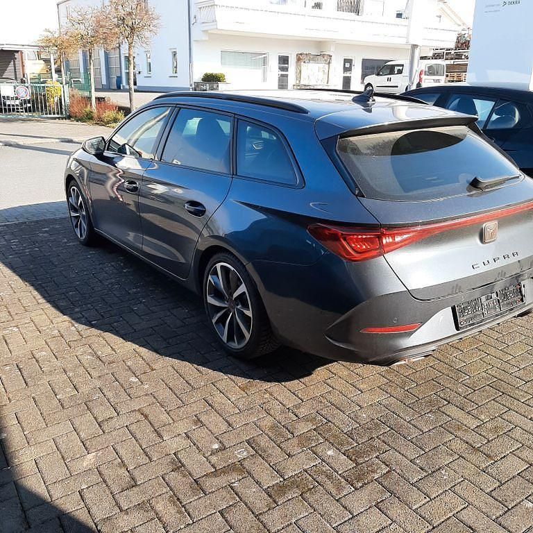 Gebraucht Cupra Leon VZ 150 PS (110 kW) 2024 Schwarz Limousine