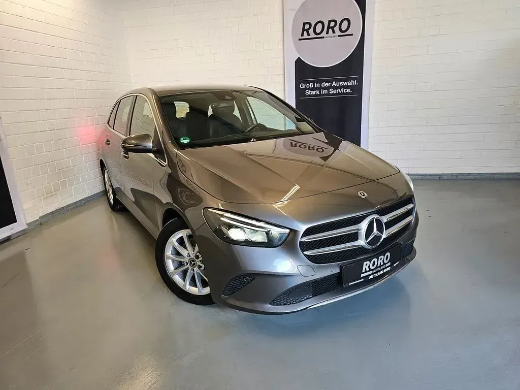 Gebraucht Mercedes 200 150 PS (110 kW) 2020 Grau Limousine