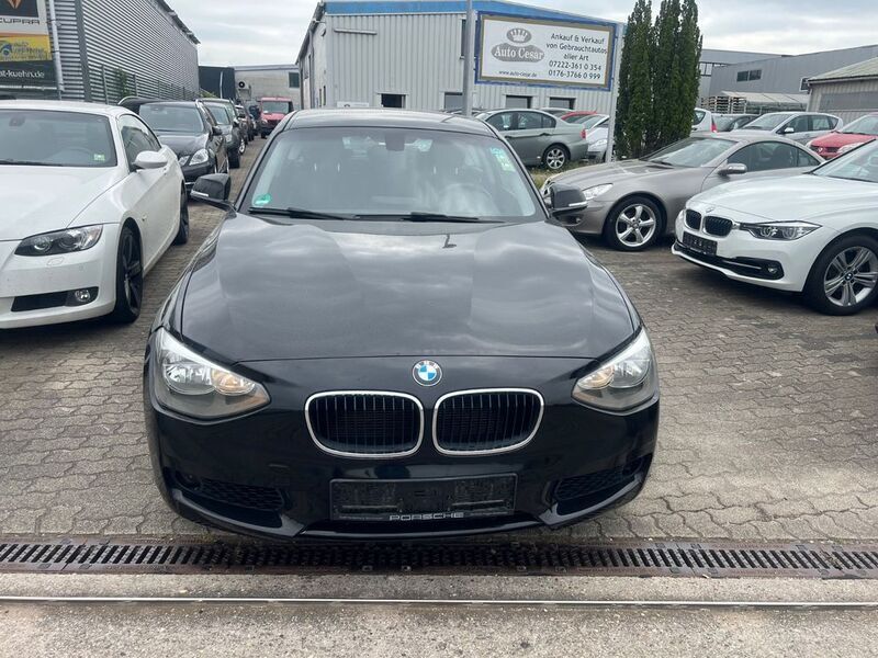 Gebraucht BMW 118 Urban Line 170 PS (125 kW) 2012 Schwarz Kleinwagen