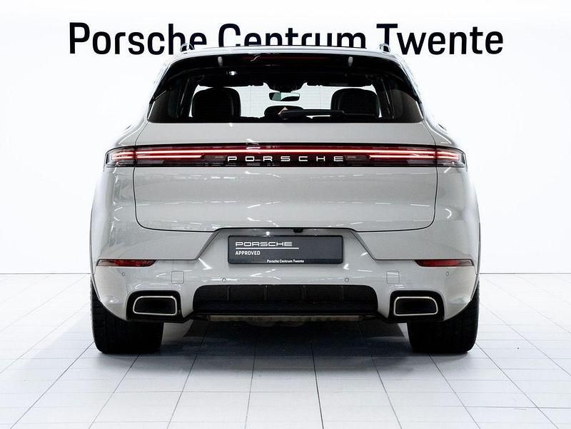 Gebraucht Porsche Cayenne 470 PS (345 kW) 2025 Grau SUV